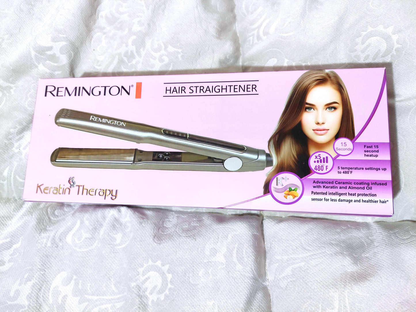 HAIR STRAIGHTENER SLEEK LOOK